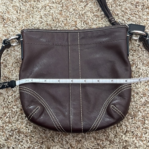 Coach small brown leather purse EUC - Picture 4 of 6